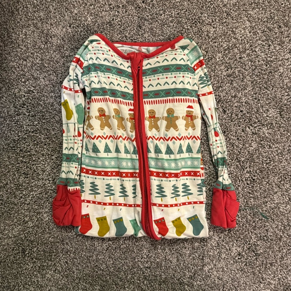 Little Sleepies Sleeper. Christmas Pattern. Great condition. 6-12 months.